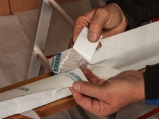 4. Incollare perimetralmente
