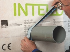 3. Incollare al tubo