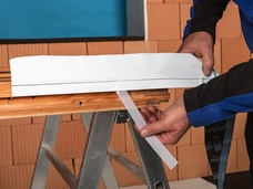2. Incollare di lato sul telaio