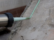 8. Fissaggio su supporti ruvidi o minerali