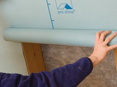 3. Sovraporrere le membrane guando viene posato in longitudinale